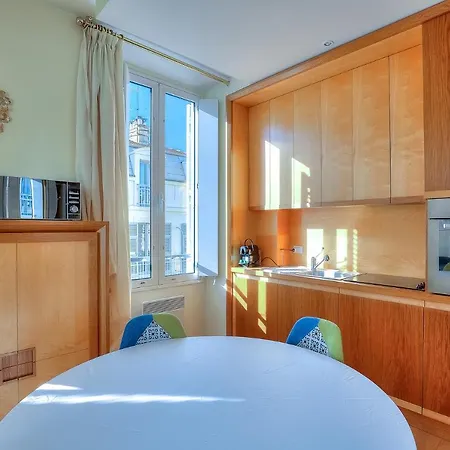 Lumineux Appartement- Carre D'or- Proche Mer