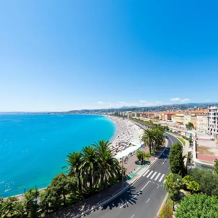 Lumineux Appartement- Carre D'or- Proche Mer *
